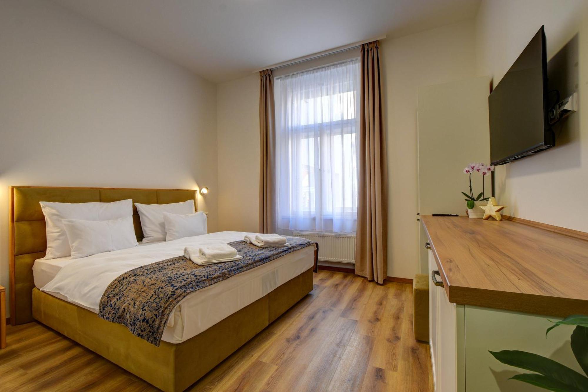 Hotel Karlova Prague Exterior photo