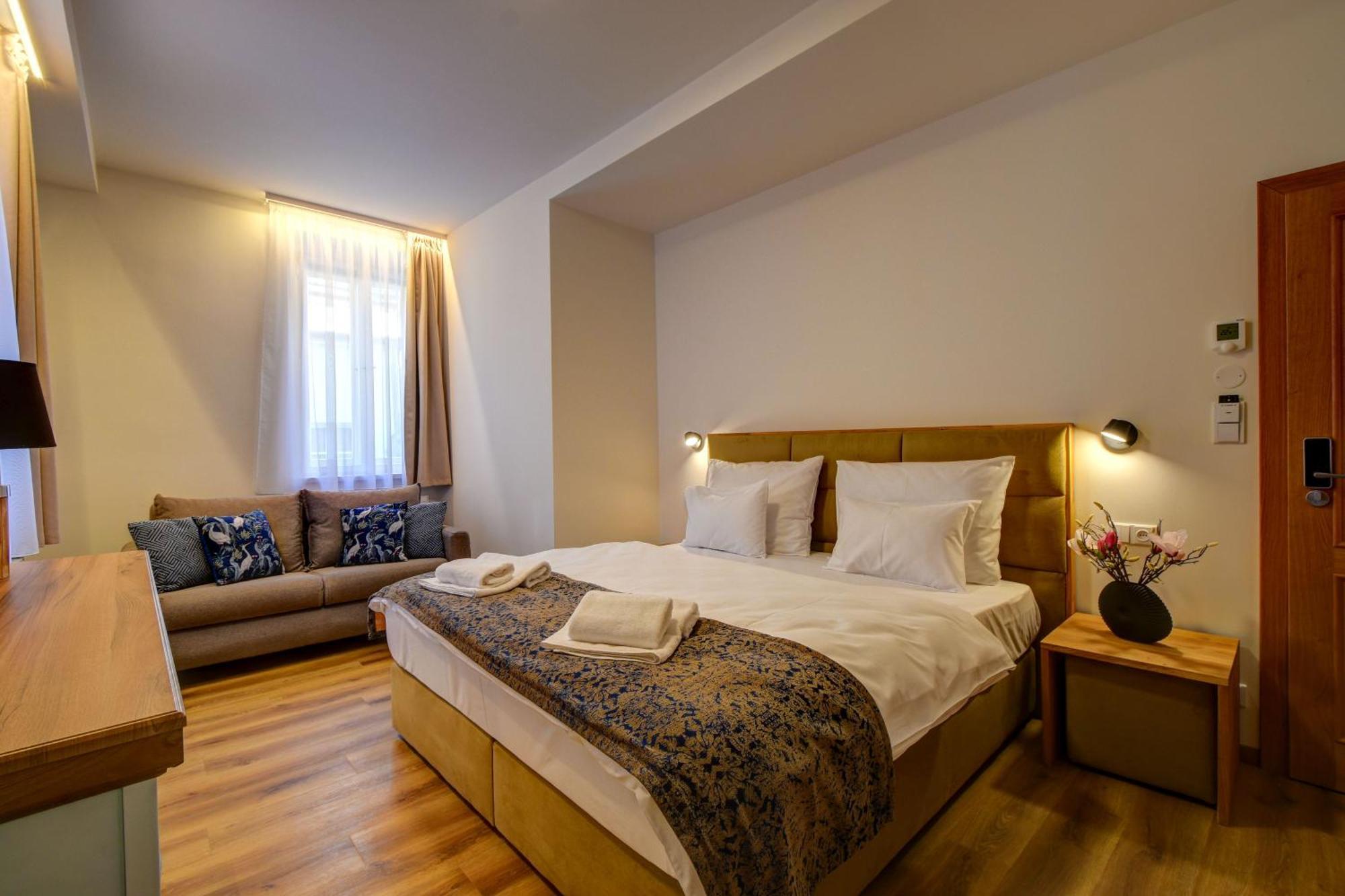 Hotel Karlova Prague Exterior photo
