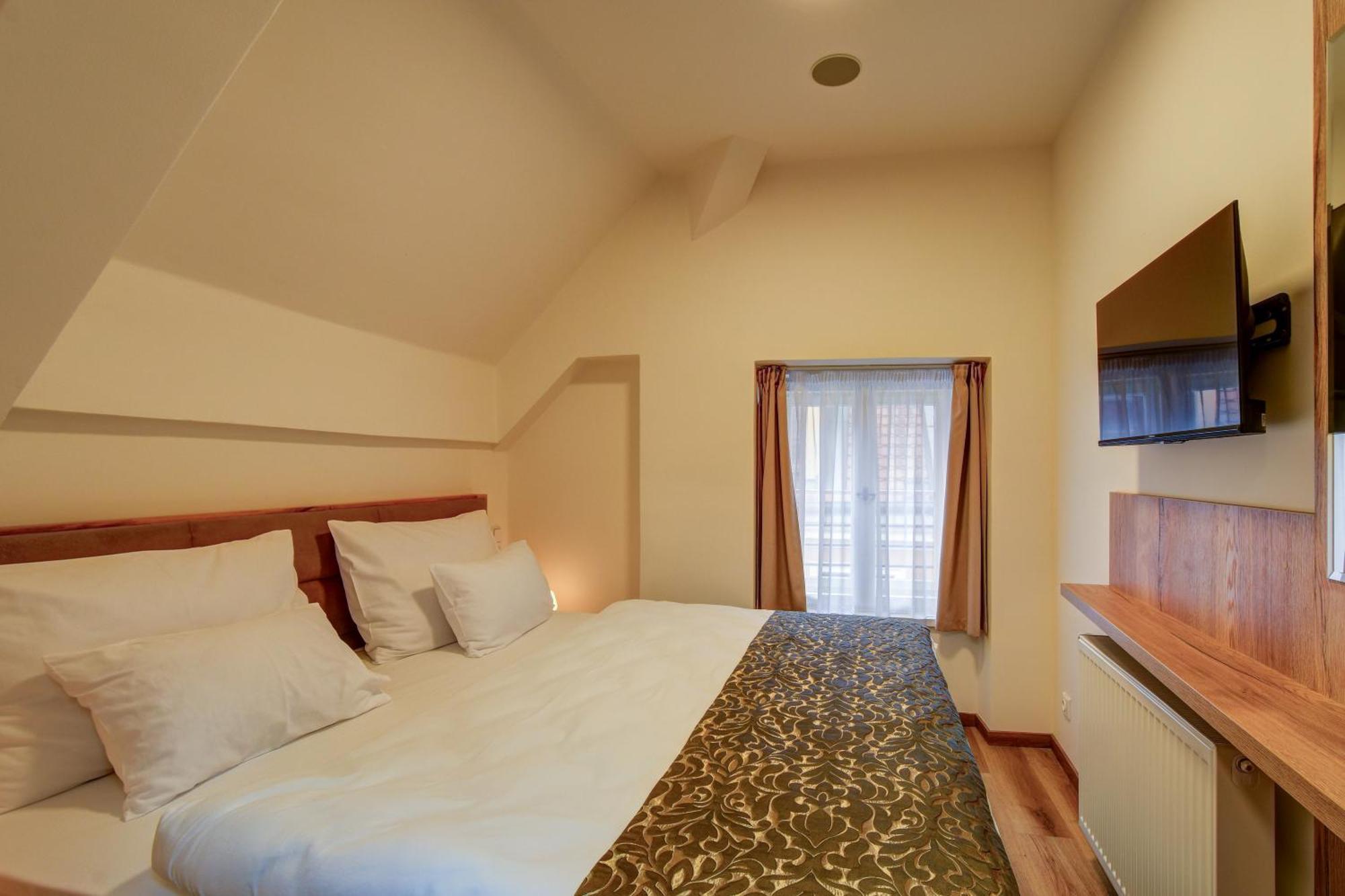 Hotel Karlova Prague Exterior photo